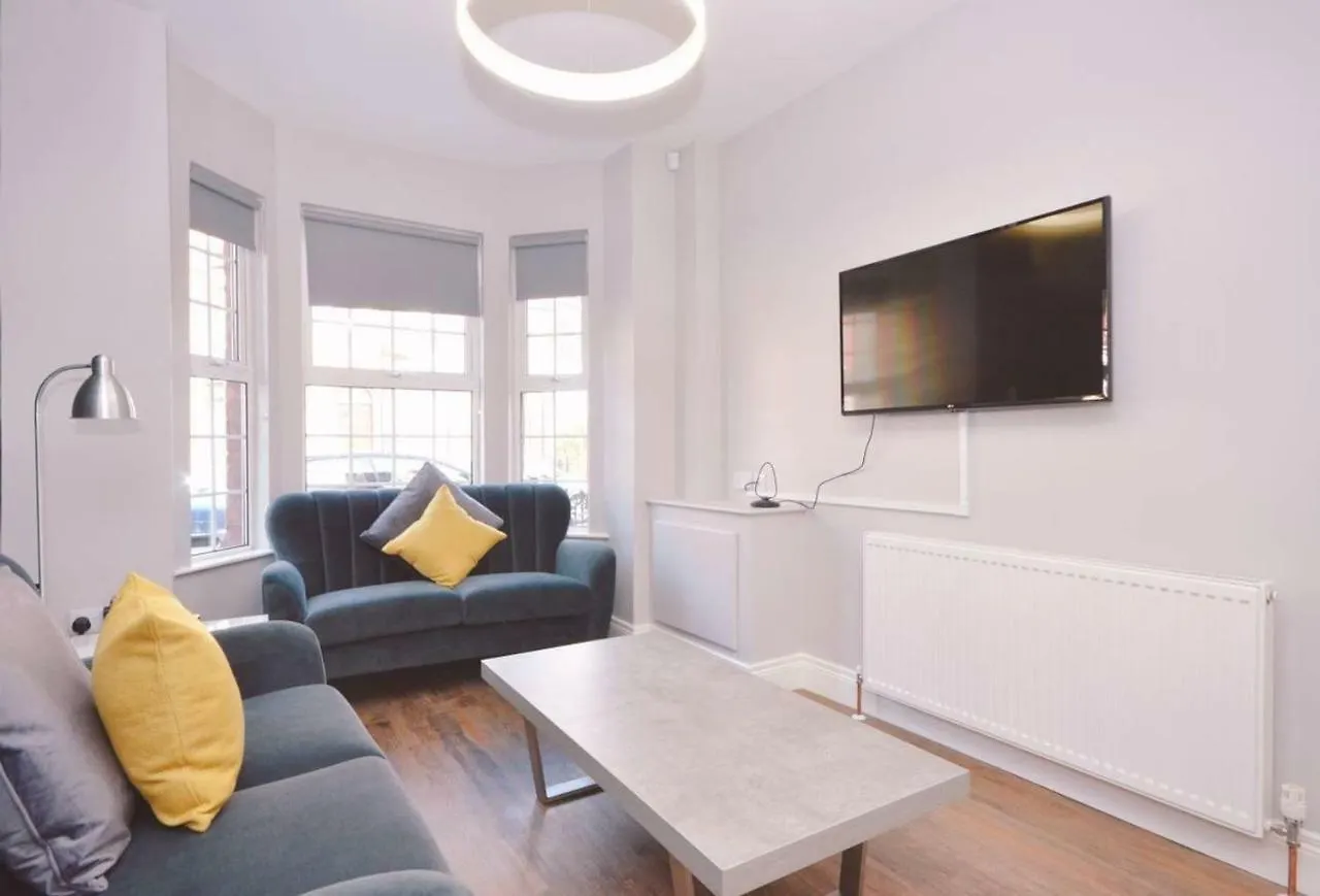 Dom wakacyjny Modern Queens Quarter Townhouse 2 Belfast